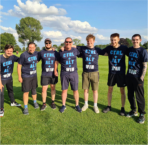 ITVET teammates.